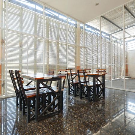 Unta Residence Semarang Eksteriør billede